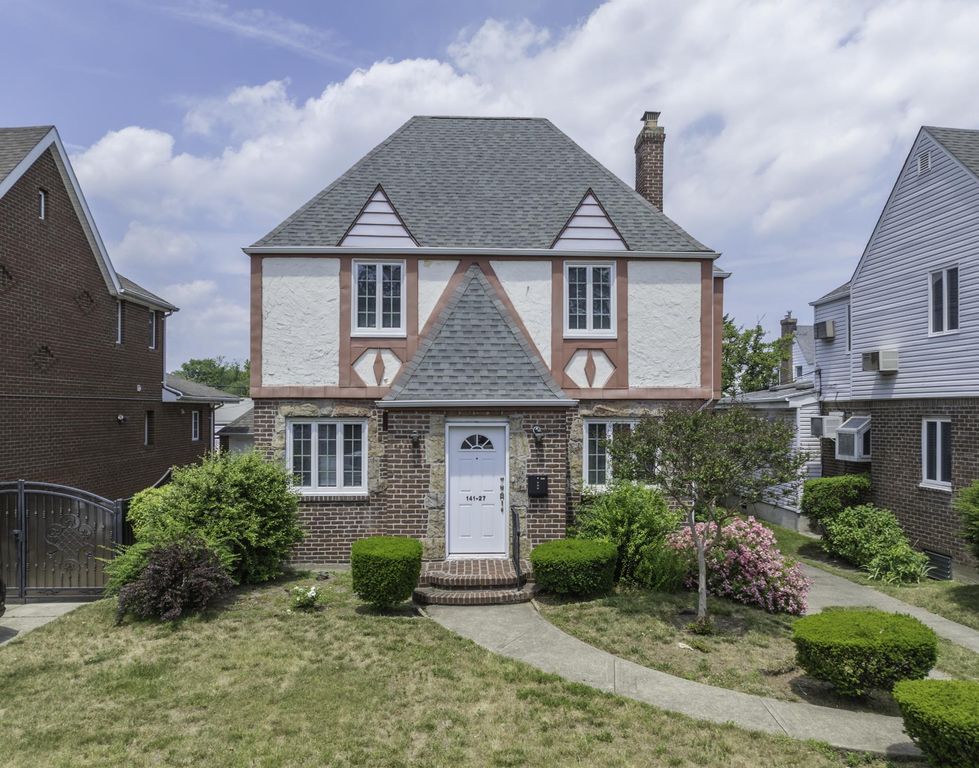 141-27 Coolidge Avenue, New York City, NY 11435