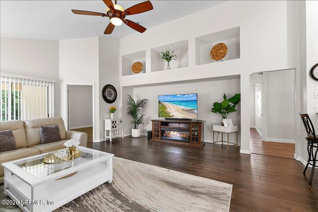 5888 WIND CAVE Lane, Jacksonville, FL 32258