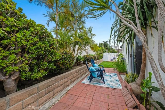 20852 Lancelot Lane, Huntington Beach, CA 92646