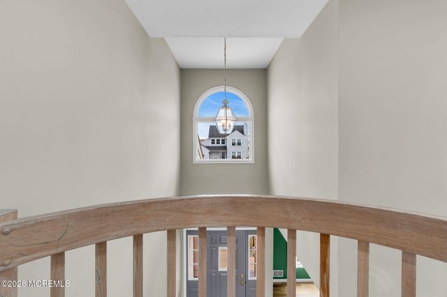 30 Toppinglift Drive, Bayville, NJ 08721