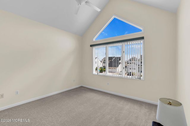 30 Toppinglift Drive, Bayville, NJ 08721