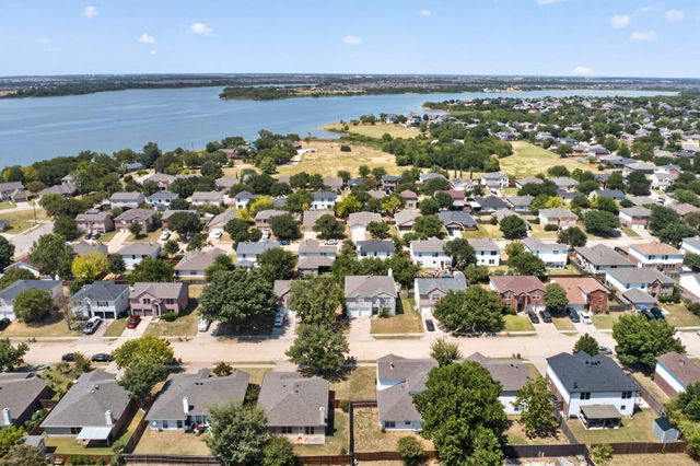 625 Spillway Drive, Little Elm, TX 75068