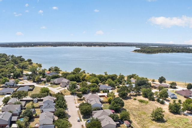 625 Spillway Drive, Little Elm, TX 75068
