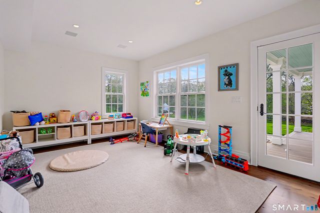 10 Cedar Lane, Weston, CT 06683