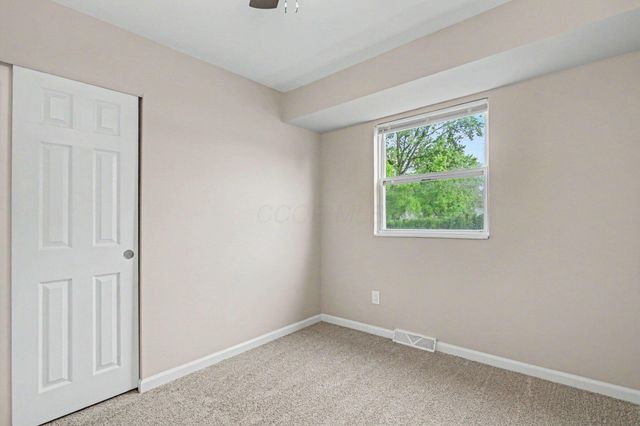 5015 Fullerton Drive, Columbus, OH 43232