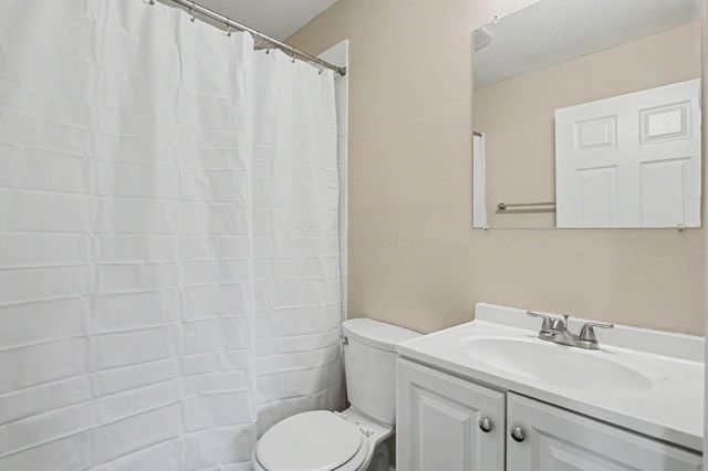 5015 Fullerton Drive, Columbus, OH 43232