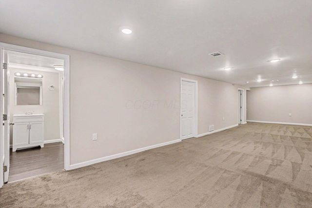 5015 Fullerton Drive, Columbus, OH 43232