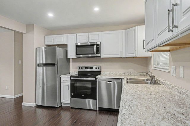 5015 Fullerton Drive, Columbus, OH 43232