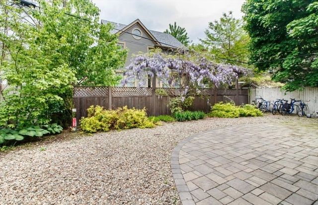53 Prince St 3, Cambridge, MA 02139