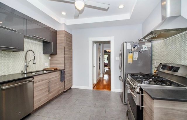 53 Prince St 3, Cambridge, MA 02139