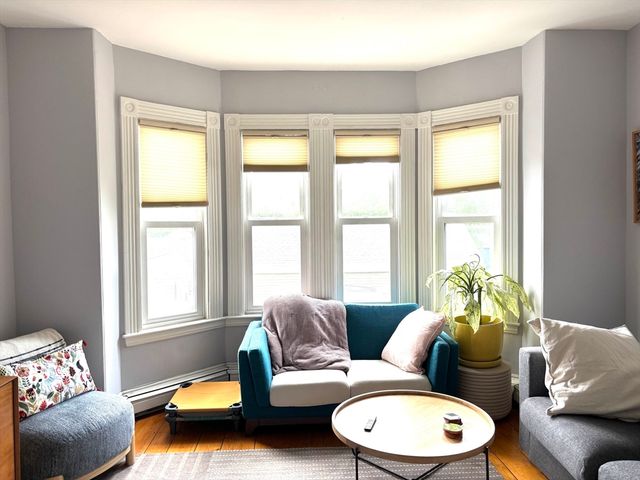 53 Prince St 3, Cambridge, MA 02139