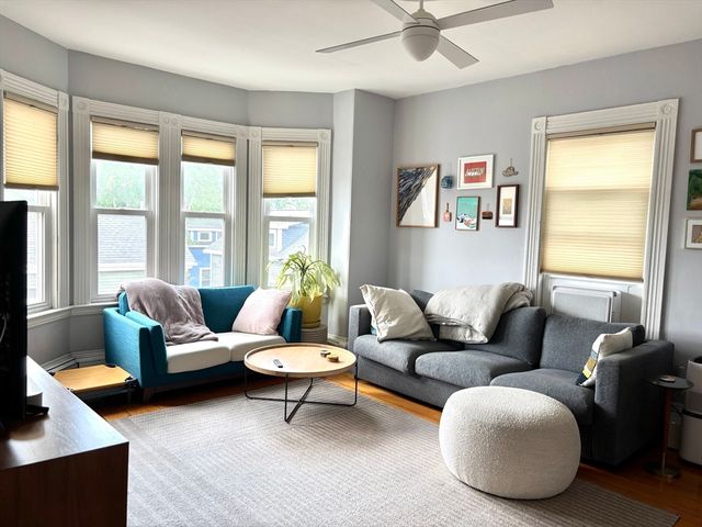 53 Prince St 3, Cambridge, MA 02139