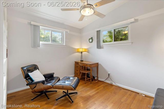 24210 Beverly Street, Oak Park, MI 48237