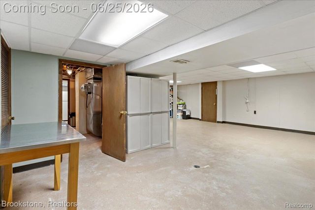 24210 Beverly Street, Oak Park, MI 48237