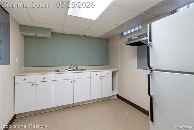 24210 Beverly Street, Oak Park, MI 48237