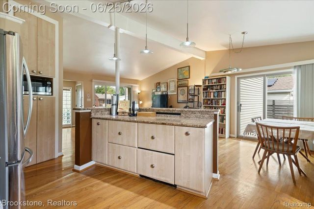 24210 Beverly Street, Oak Park, MI 48237