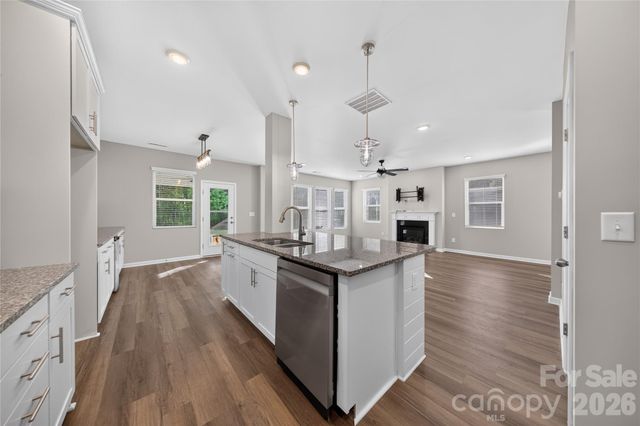 1879 Felts Parkway, Fort Mill, SC 29715