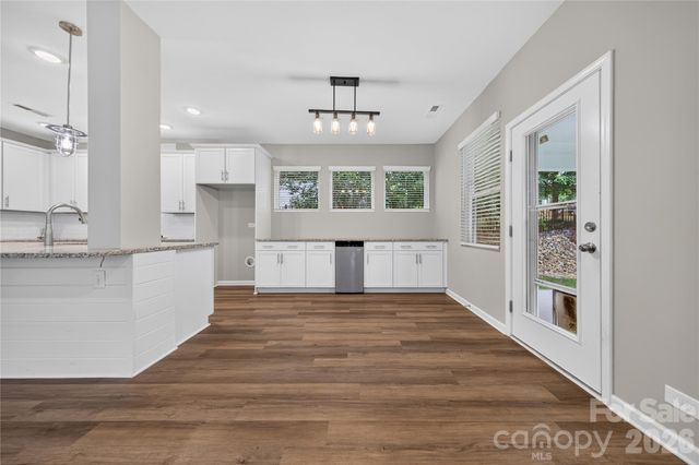 1879 Felts Parkway, Fort Mill, SC 29715