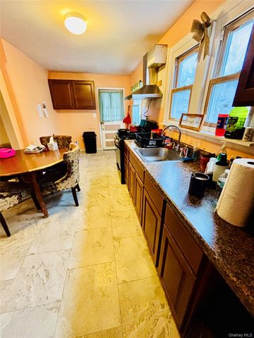 113 Old Bay Street, Peekskill, NY 10566