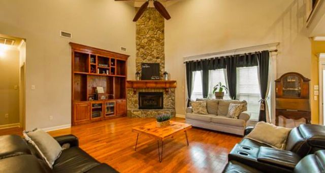 1916 Oakbrook Drive, Sherwood, AR 72120