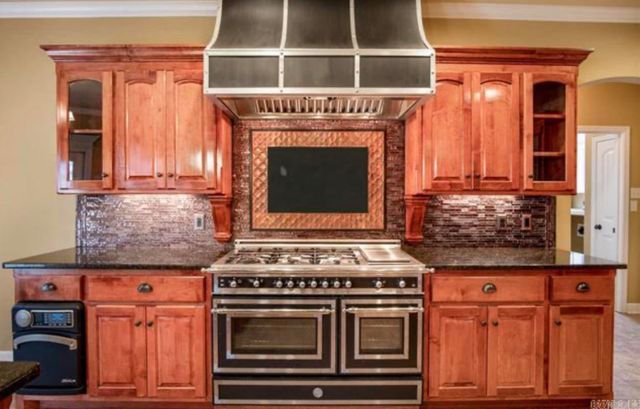 1916 Oakbrook Drive, Sherwood, AR 72120