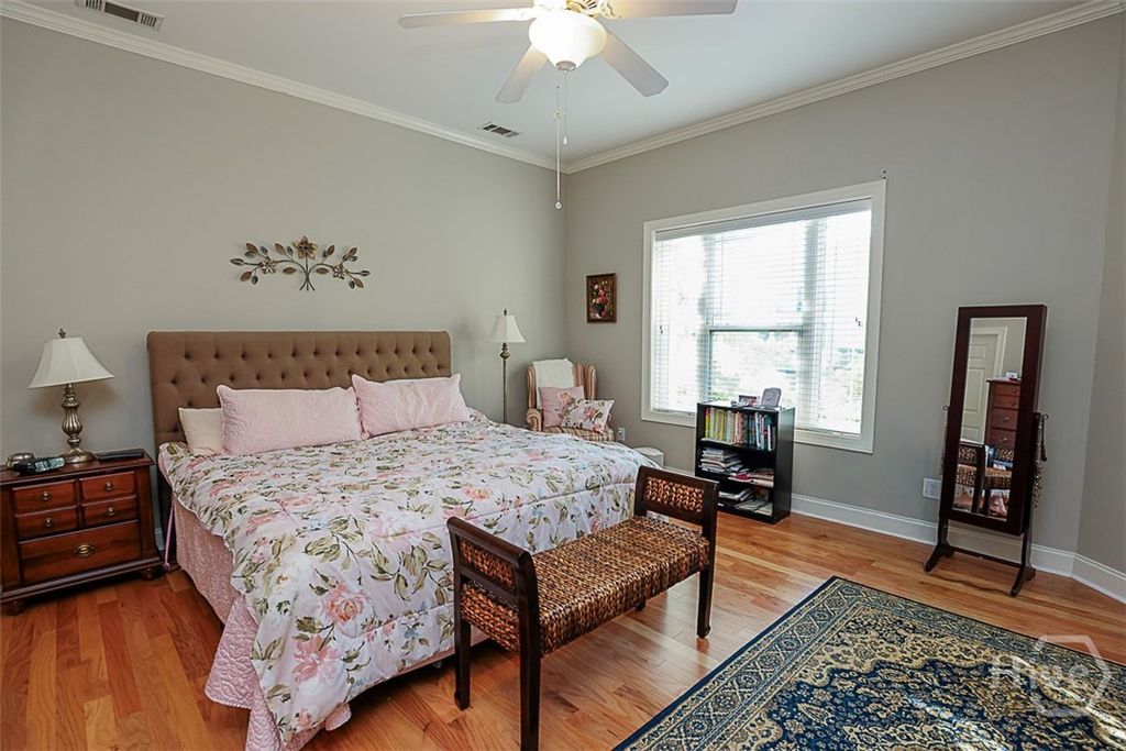 Image 15 of property listing at 1502 River Oaks Drive, Richmond Hill, GA 31324
