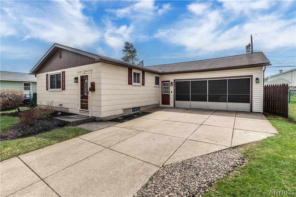 94 Gregory Court, Cheektowaga, NY 14043