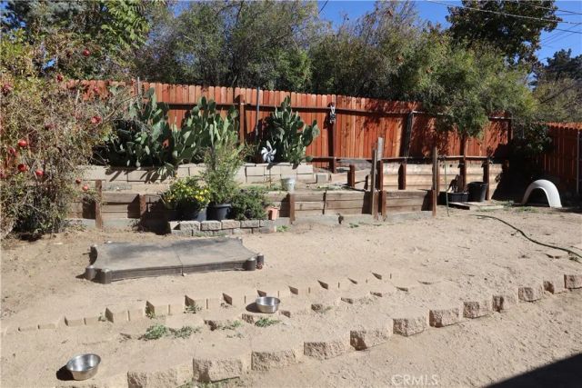 14955 Elizabeth Lake, Lake Hughes, CA 93532
