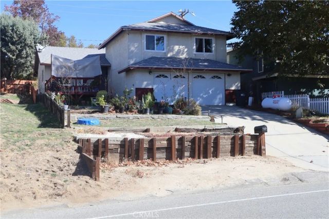 14955 Elizabeth Lake, Lake Hughes, CA 93532
