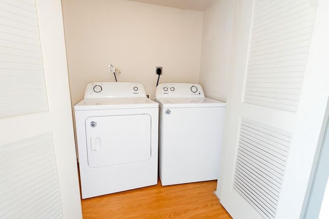 5400 Memorial Drive 402, Houston, TX 77007