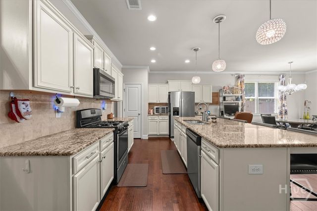472 Braemore Mill Drive, Lawrenceville, GA 30044