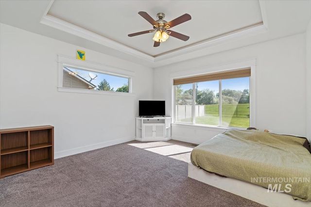 4406 S Lava Springs Loop, Nampa, ID 83686