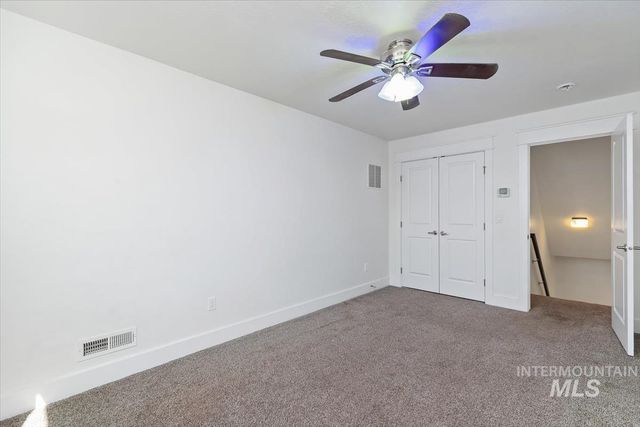 4406 S Lava Springs Loop, Nampa, ID 83686