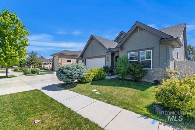 4406 S Lava Springs Loop, Nampa, ID 83686