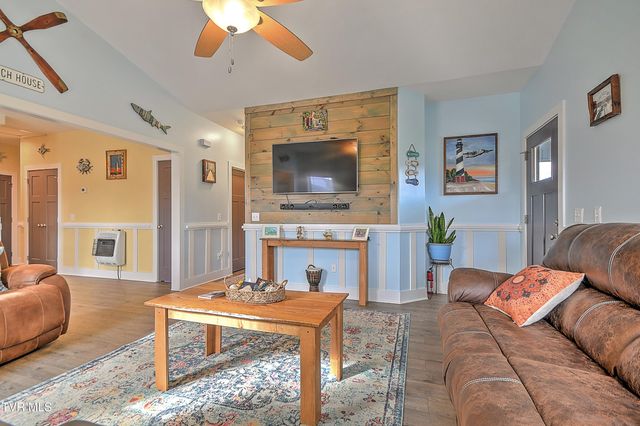 257 Lake View Estates Drive, Bristol, TN 37620