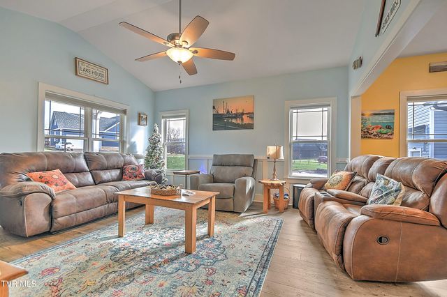 257 Lake View Estates Drive, Bristol, TN 37620