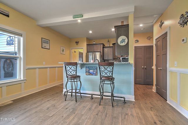 257 Lake View Estates Drive, Bristol, TN 37620