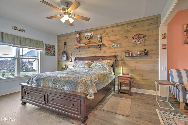 257 Lake View Estates Drive, Bristol, TN 37620