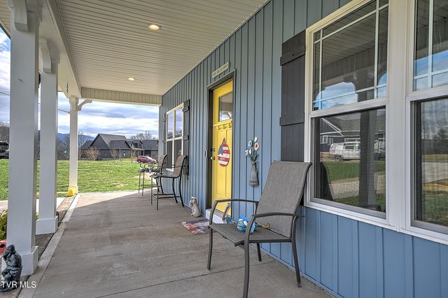 257 Lake View Estates Drive, Bristol, TN 37620