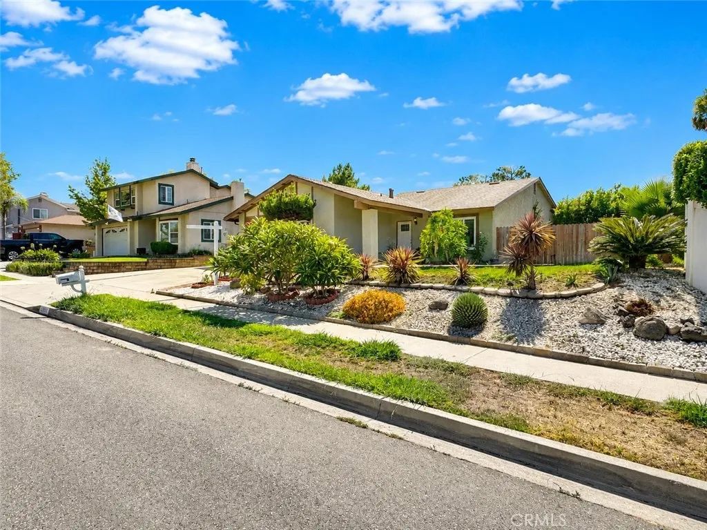 15542 Rolling Ridge, Chino Hills, CA 91709