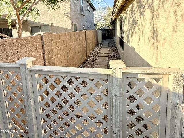 105 W DEXTER Way, San Tan Valley, AZ 85143