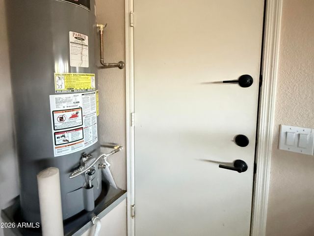 105 W DEXTER Way, San Tan Valley, AZ 85143