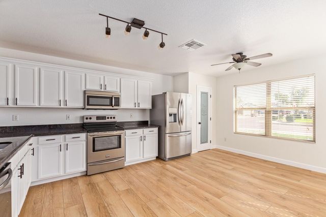 23074 N 106th Lane, Peoria, AZ 85383