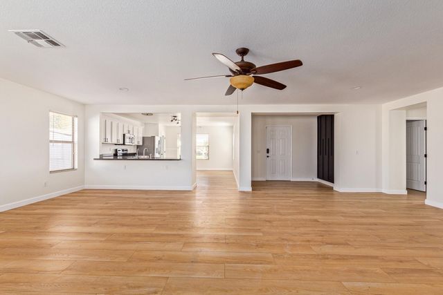 23074 N 106th Lane, Peoria, AZ 85383