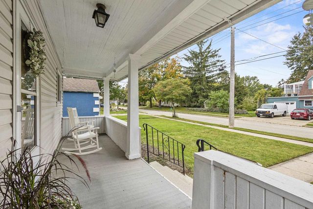 612 S WEIMAR STREET, Appleton, WI 54915