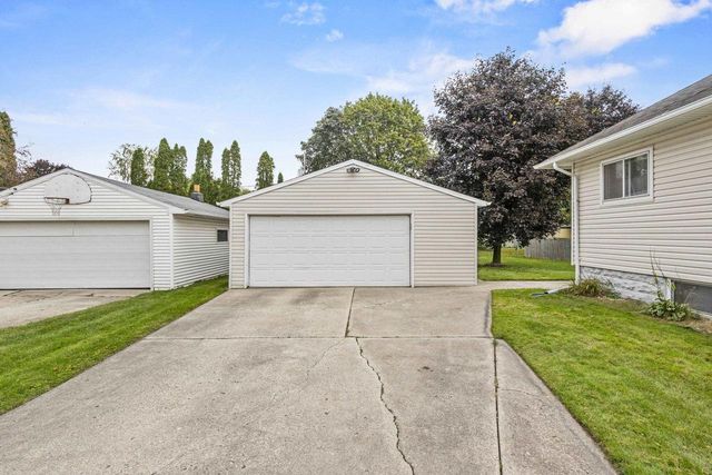 612 S WEIMAR STREET, Appleton, WI 54915
