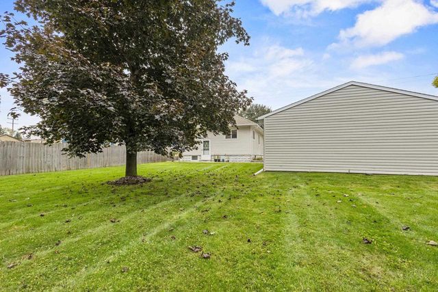 612 S WEIMAR STREET, Appleton, WI 54915