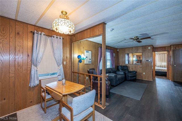 19 Sycamore Drive, Olmsted Twp, OH 44138