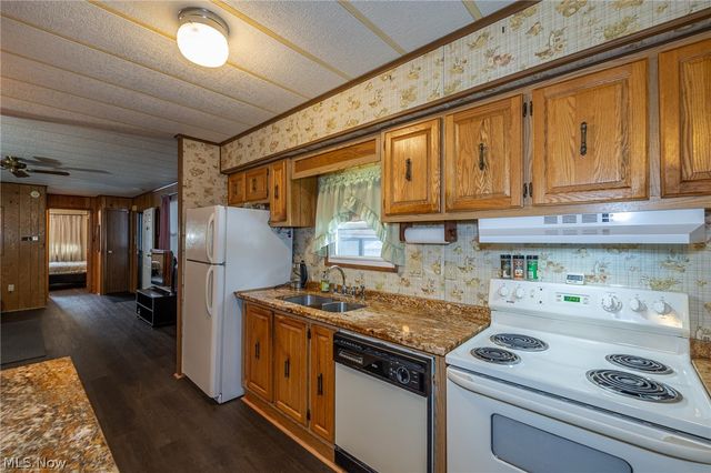 19 Sycamore Drive, Olmsted Twp, OH 44138