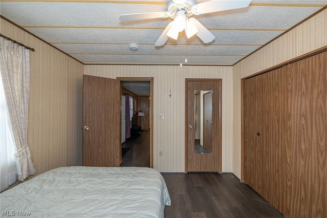 19 Sycamore Drive, Olmsted Twp, OH 44138